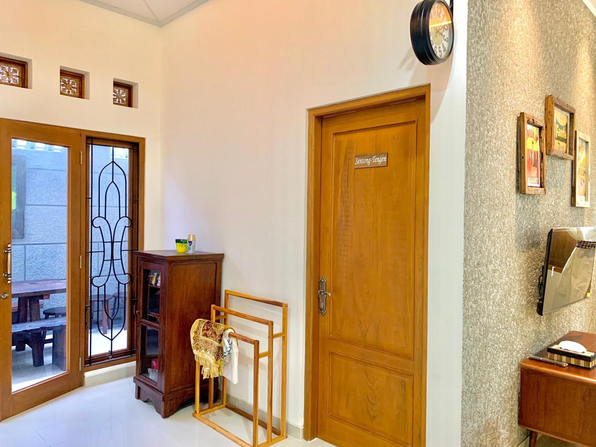 Omah Tabon Jogja - Close To Malioboro ยอกยาการ์ตา ภายนอก รูปภาพ
