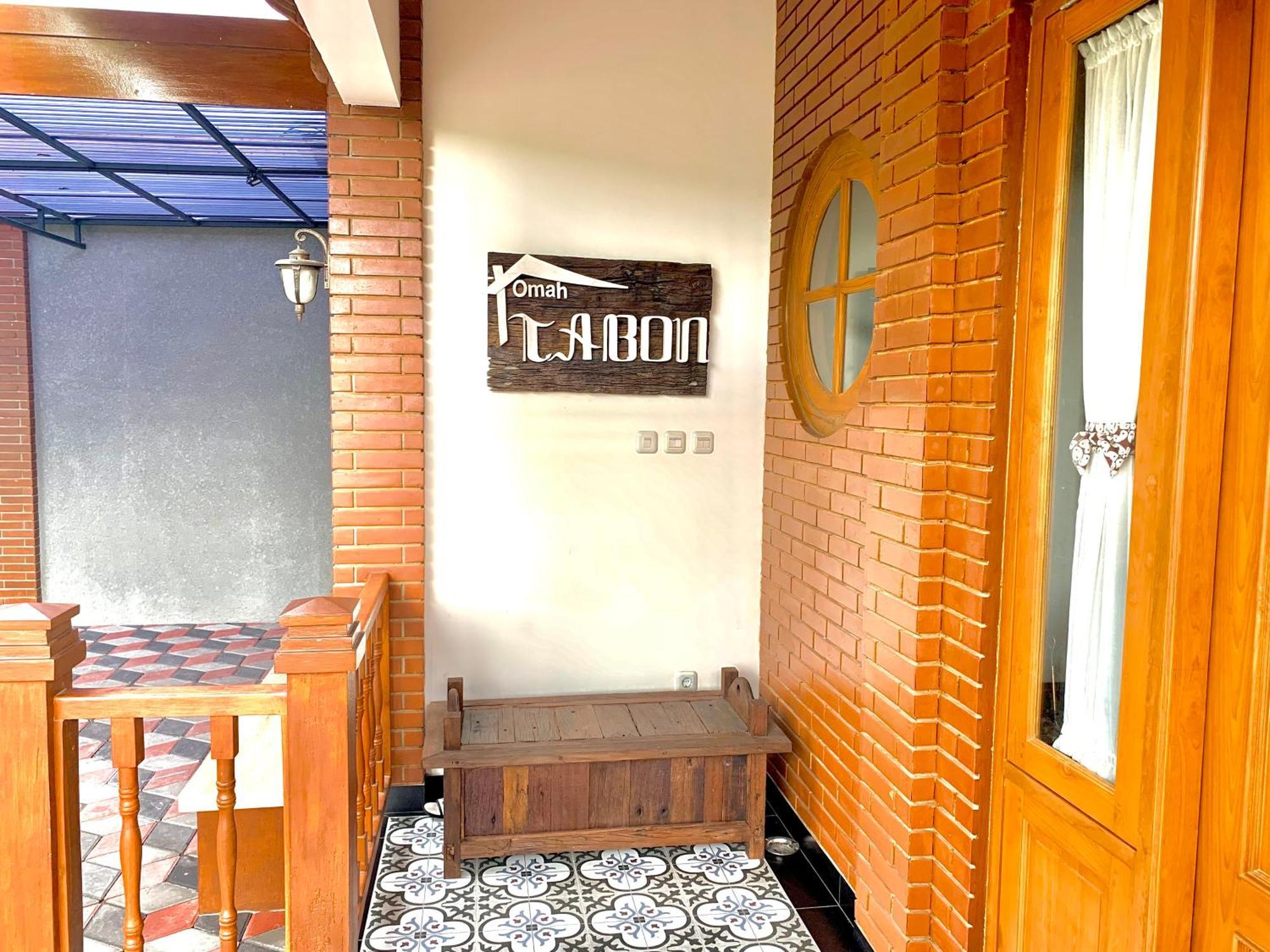 Omah Tabon Jogja - Close To Malioboro ยอกยาการ์ตา ภายนอก รูปภาพ