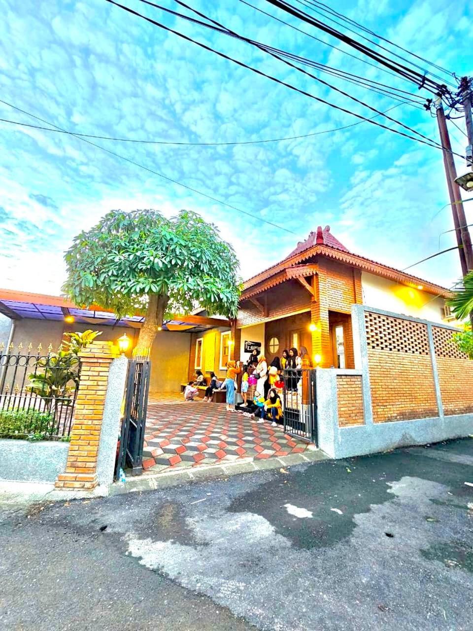Omah Tabon Jogja - Close To Malioboro ยอกยาการ์ตา ภายนอก รูปภาพ