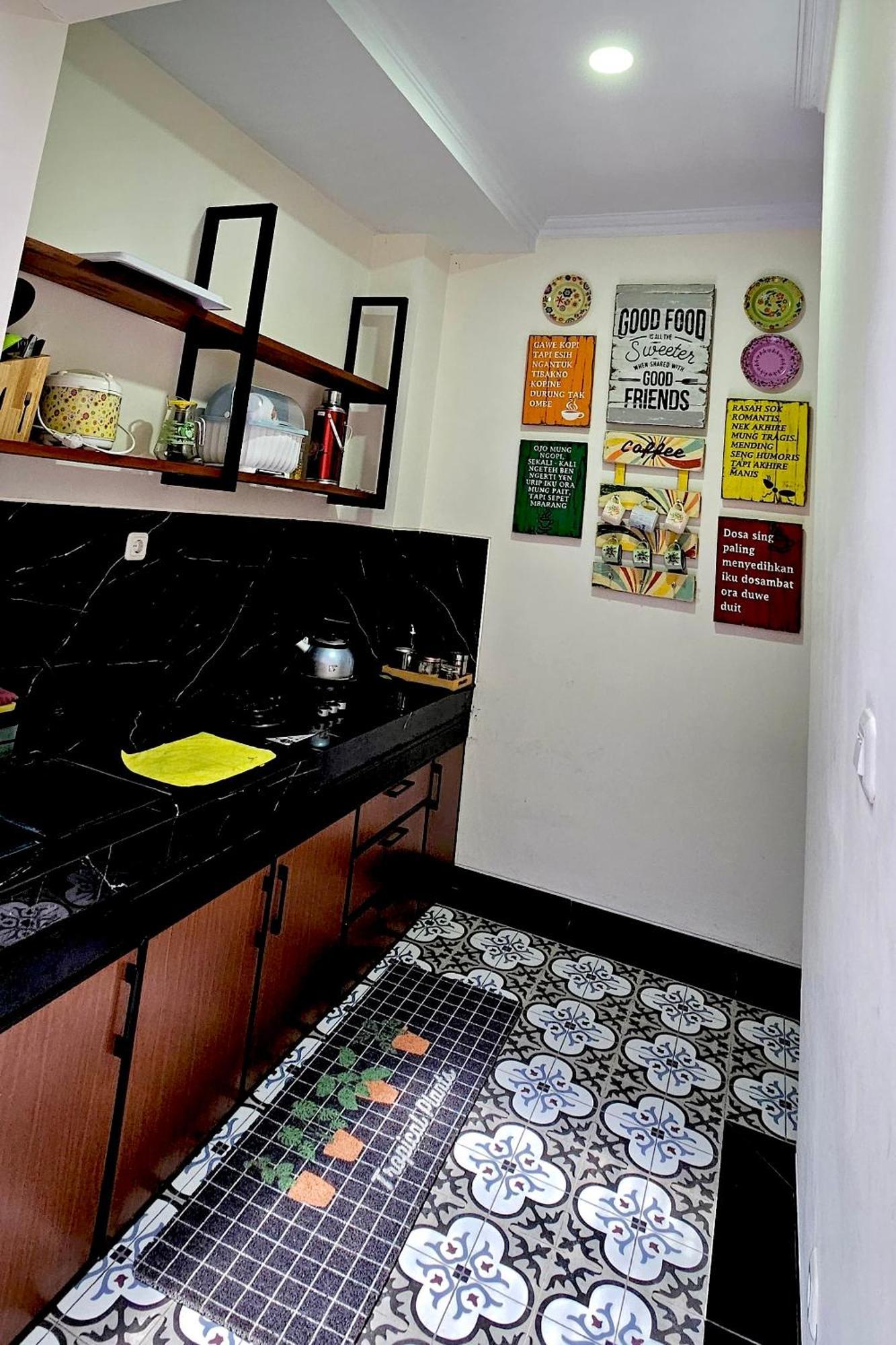 Omah Tabon Jogja - Close To Malioboro ยอกยาการ์ตา ภายนอก รูปภาพ